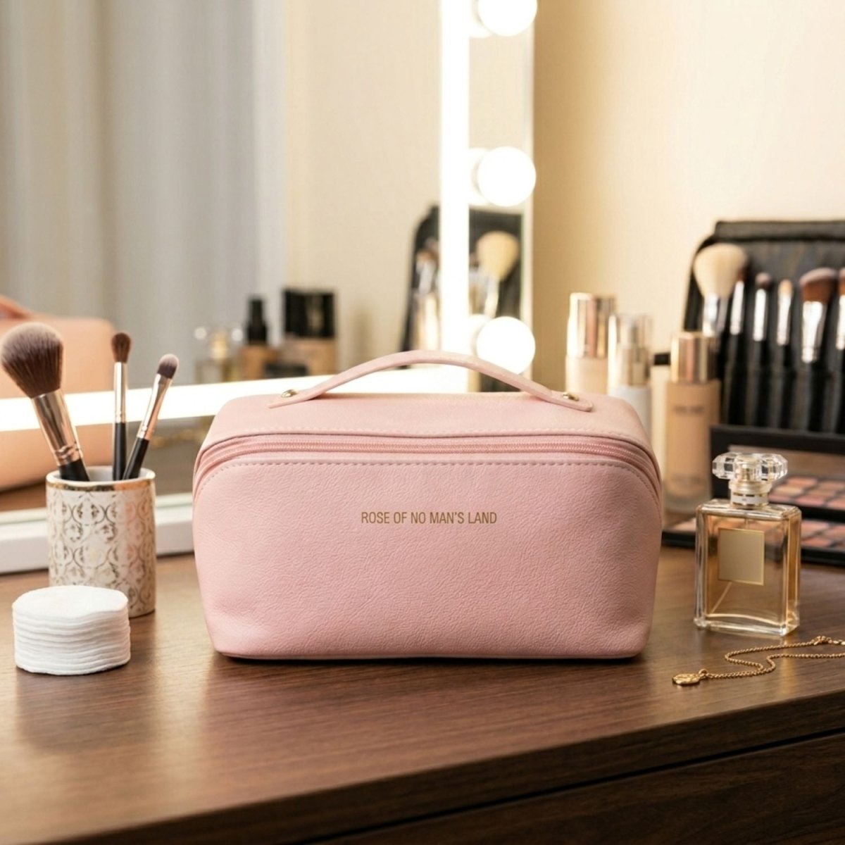 Makeup Organizer Travel Pouch (Pink) Makeup Organizer- RoyalkartMakeup Organizers